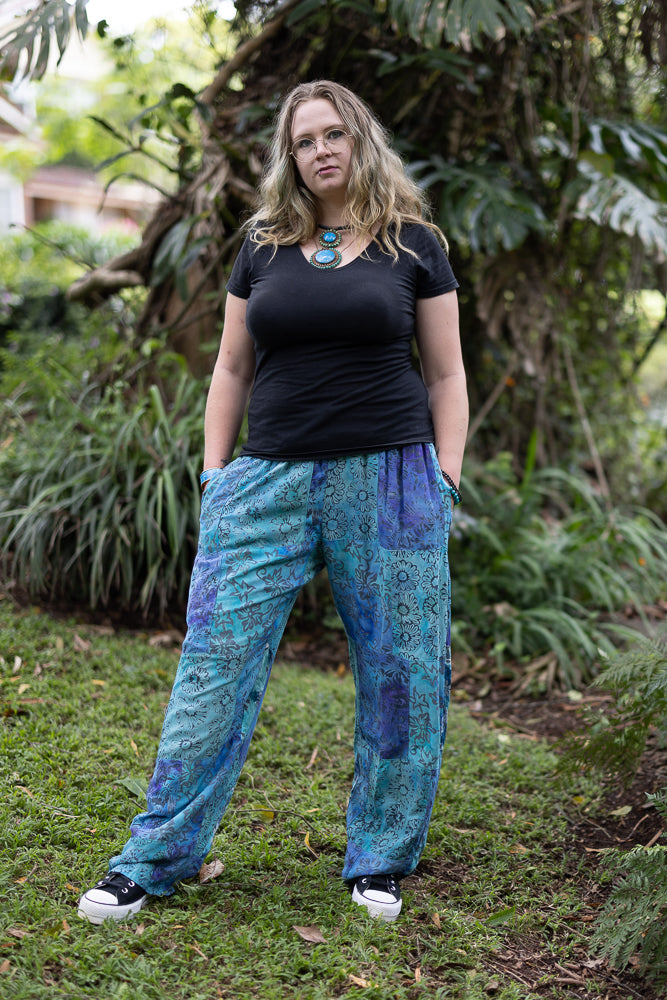Full Length Pants with Elastic Waist and Pockets - Patch Blue