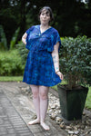 short dress with butterfly sleeves blue with black lines